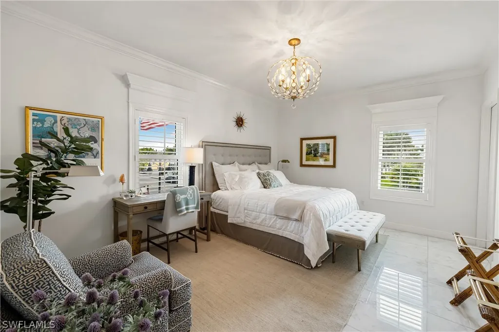 292 14th Avenue S Naples FL 34102