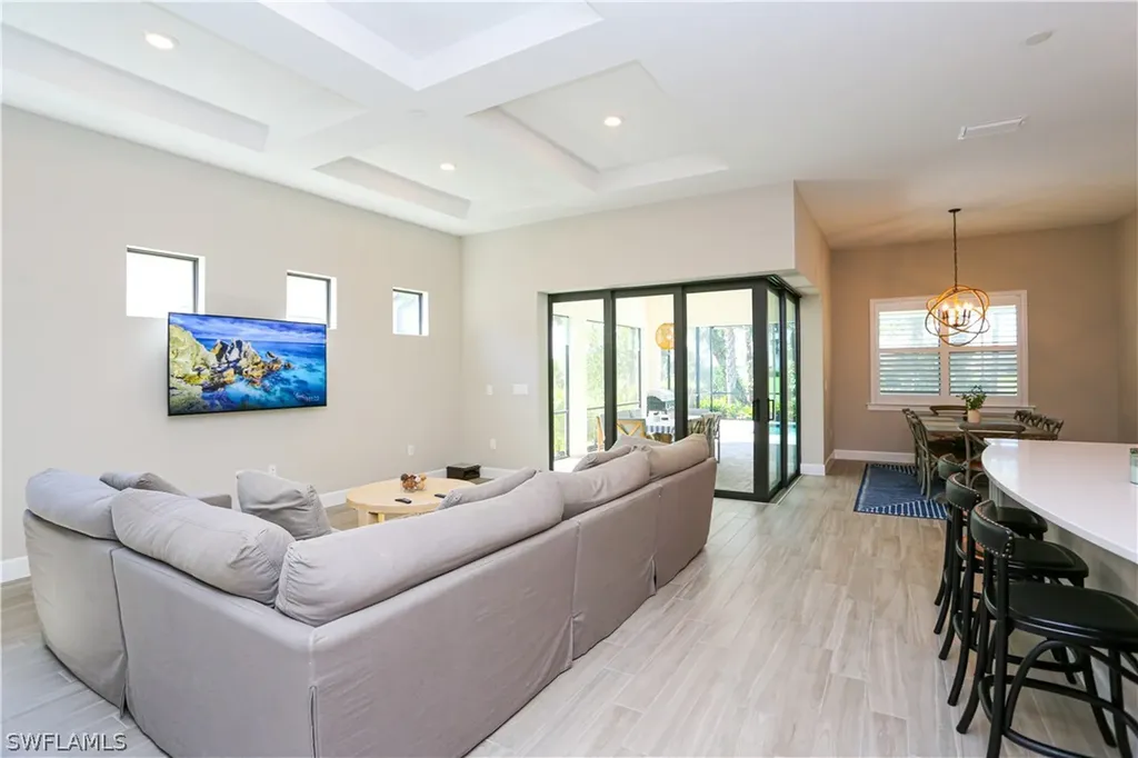 9716 Everglades Drive Naples FL 34120