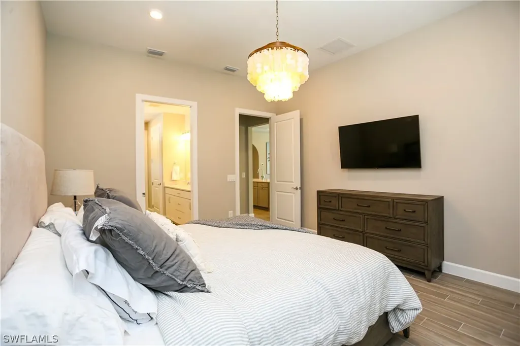 9716 Everglades Drive Naples FL 34120