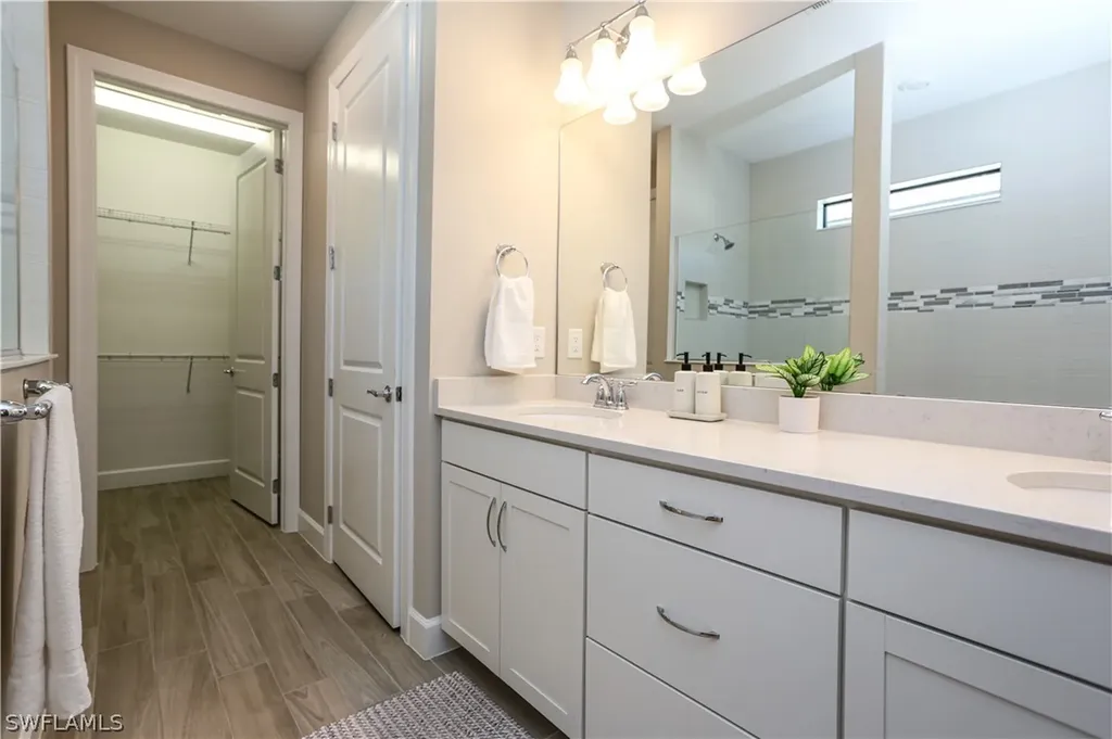 9716 Everglades Drive Naples FL 34120