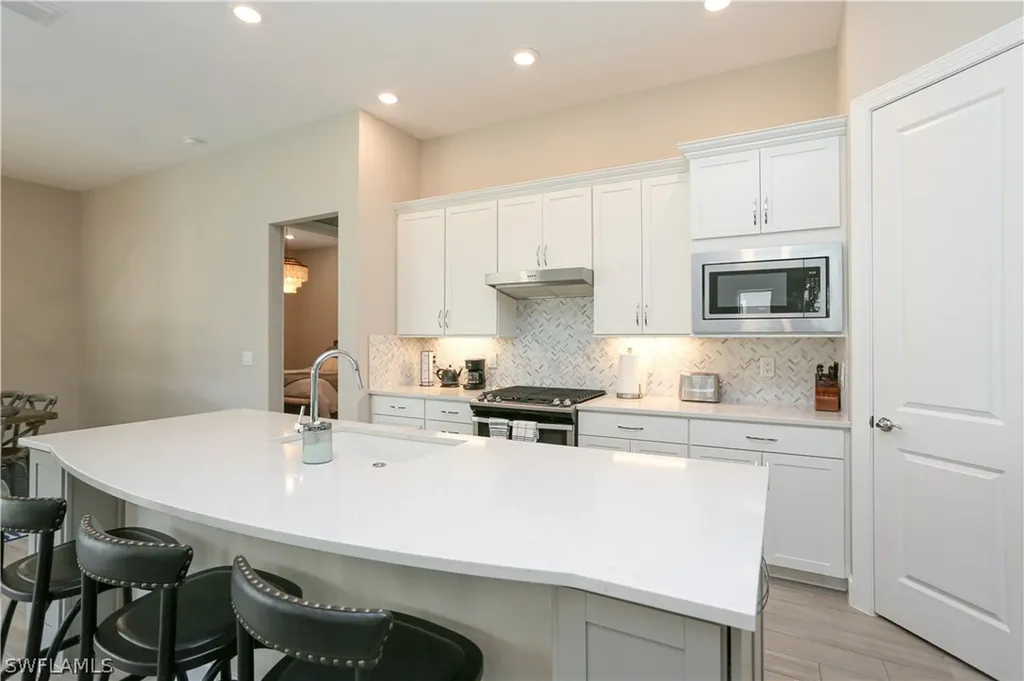 9716 Everglades Drive Naples FL 34120