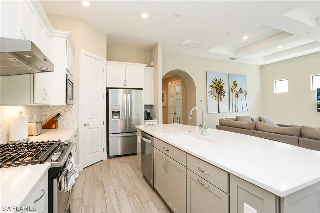 9716 Everglades Drive Naples FL 34120