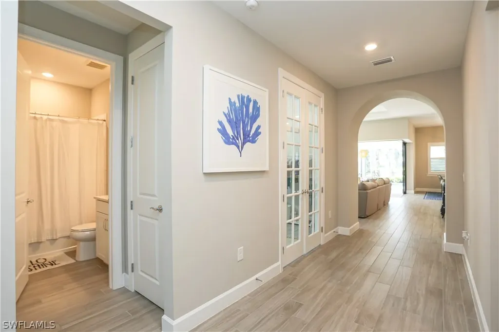 9716 Everglades Drive Naples FL 34120