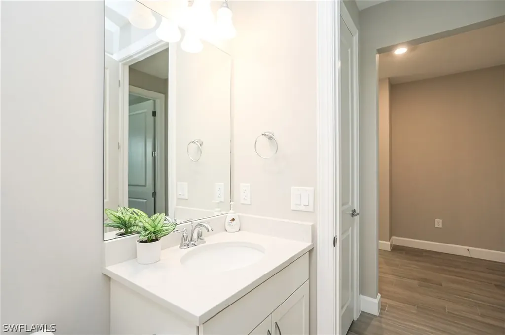 9716 Everglades Drive Naples FL 34120