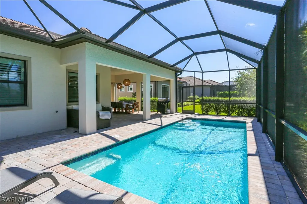 9716 Everglades Drive Naples FL 34120
