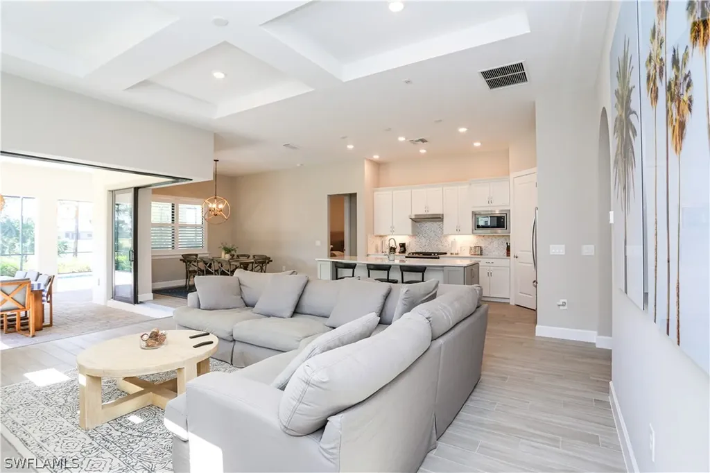 9716 Everglades Drive Naples FL 34120