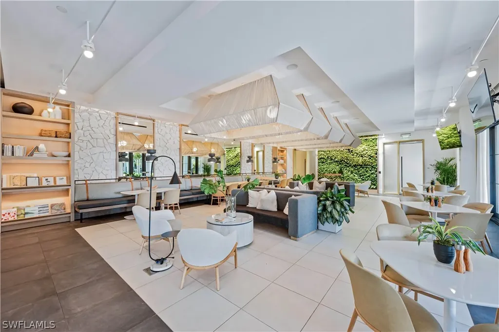 13945 Old Coast Road Naples FL 34110