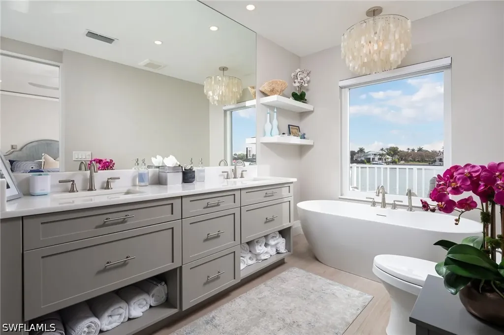 4000 Gulf Shore Boulevard N Naples FL 34103