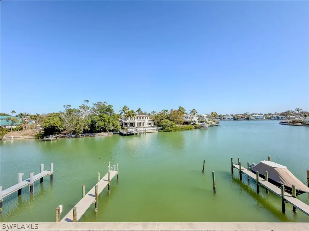 1910 Gulf Shore Boulevard N Naples FL 34102