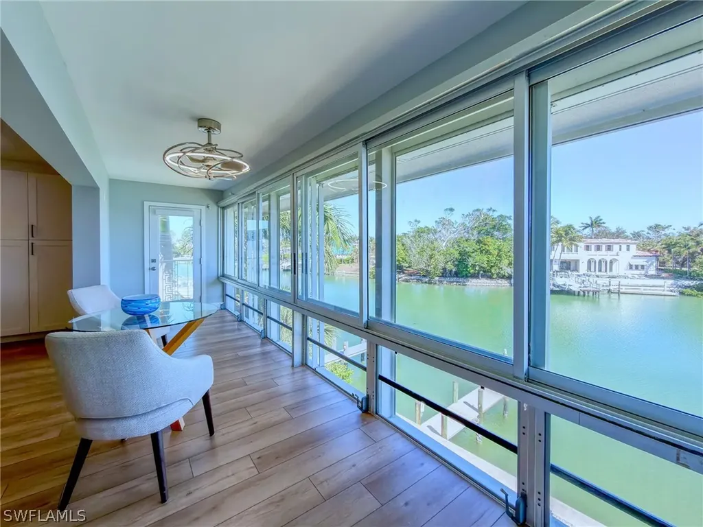 1910 Gulf Shore Boulevard N Naples FL 34102