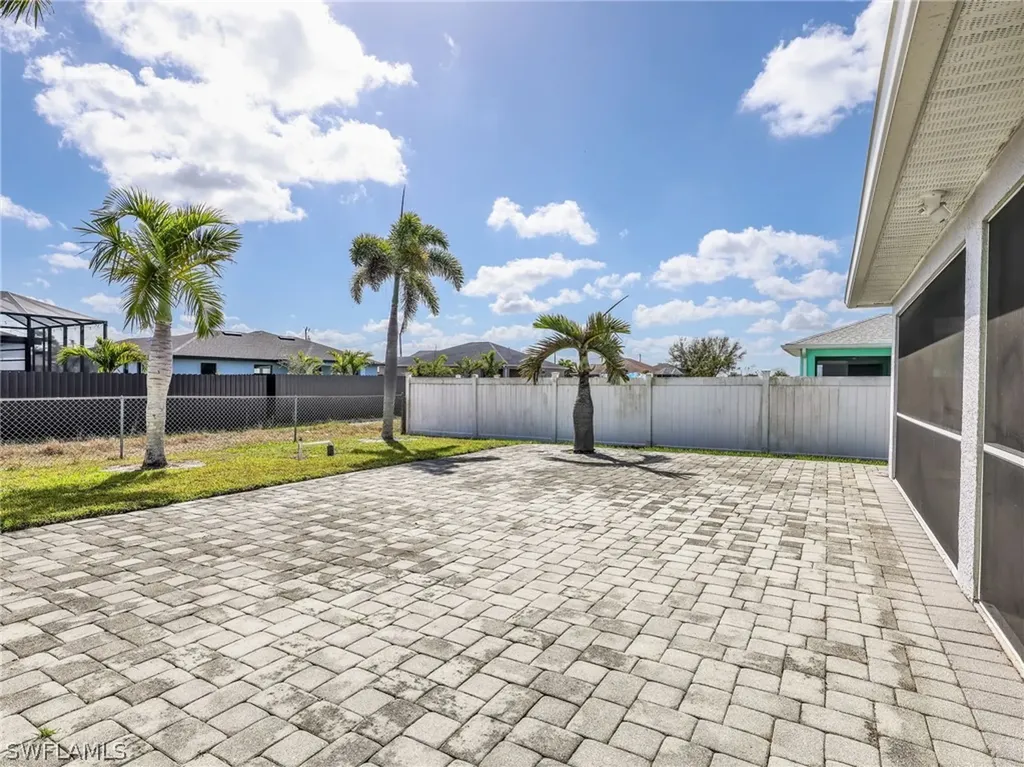1021 El Dorado Boulevard N Cape Coral FL 33993