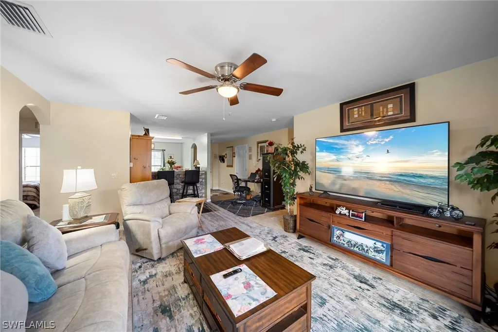 427 NW 3rd Street Cape Coral FL 33993