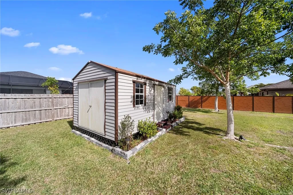 427 NW 3rd Street Cape Coral FL 33993