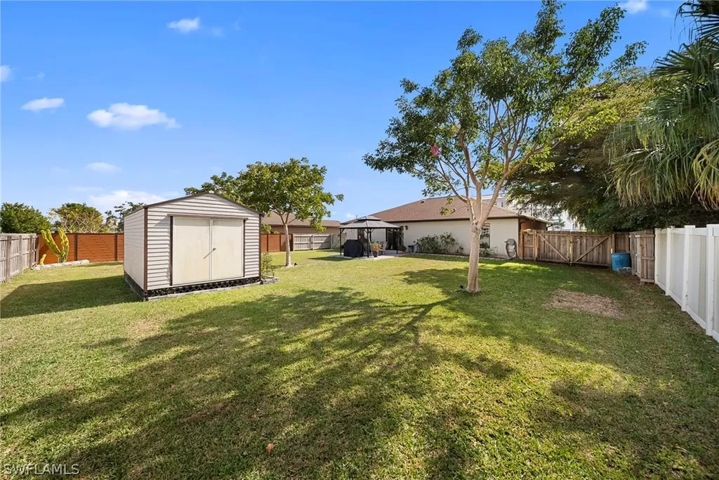 427 NW 3rd Street Cape Coral FL 33993