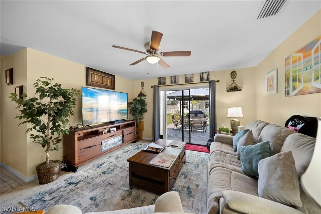 427 NW 3rd Street Cape Coral FL 33993