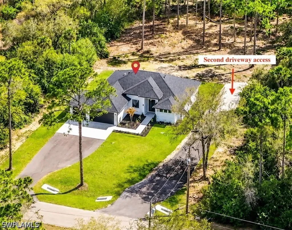 2604 20th Avenue NE Naples FL 34120