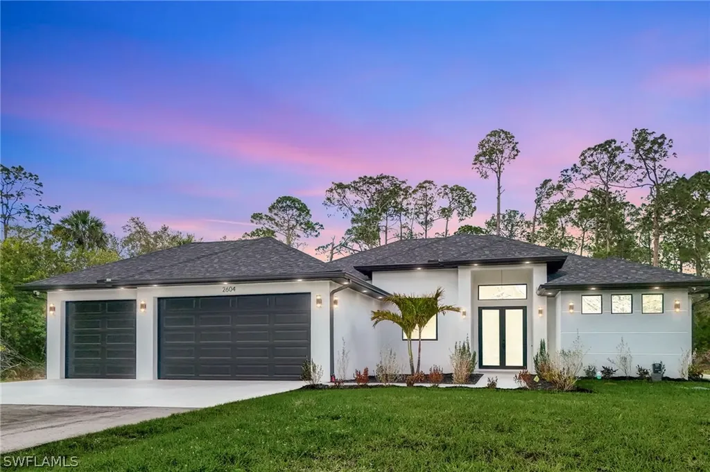 2604 20th Avenue NE Naples FL 34120