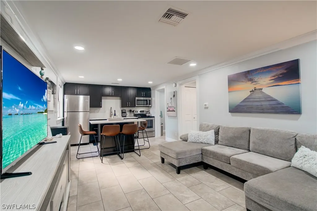5322 Treetops Drive Naples FL 34113