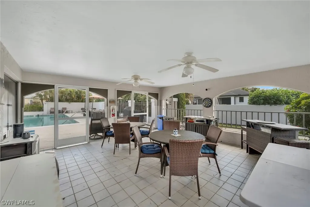 4261 Shetland Court Naples FL 34112