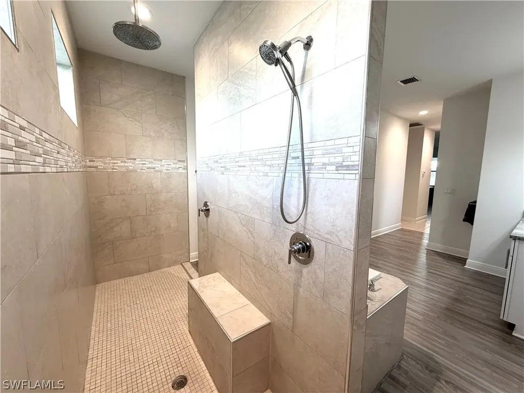 2918 SE 10th Place Cape Coral FL 33904