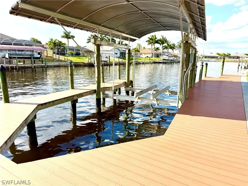 2918 SE 10th Place Cape Coral FL 33904