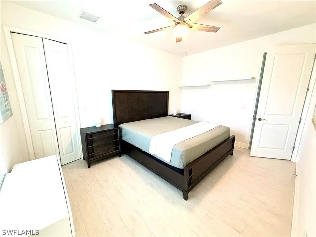 2918 SE 10th Place Cape Coral FL 33904