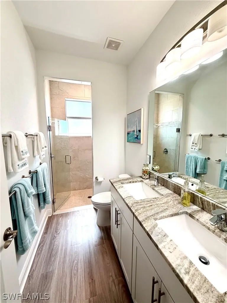 2918 SE 10th Place Cape Coral FL 33904
