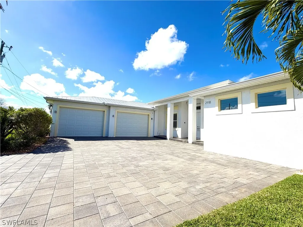 2918 SE 10th Place Cape Coral FL 33904