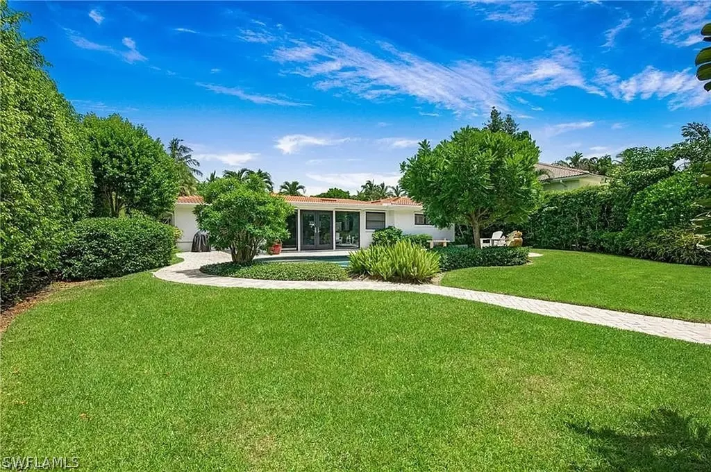 1600 Curlew Avenue Naples FL 34102