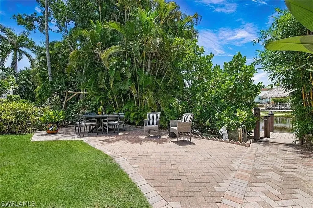 1600 Curlew Avenue Naples FL 34102