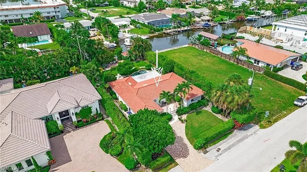 1600 Curlew Avenue Naples FL 34102