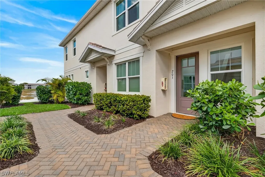 4683 Arboretum Circle Naples FL 34112