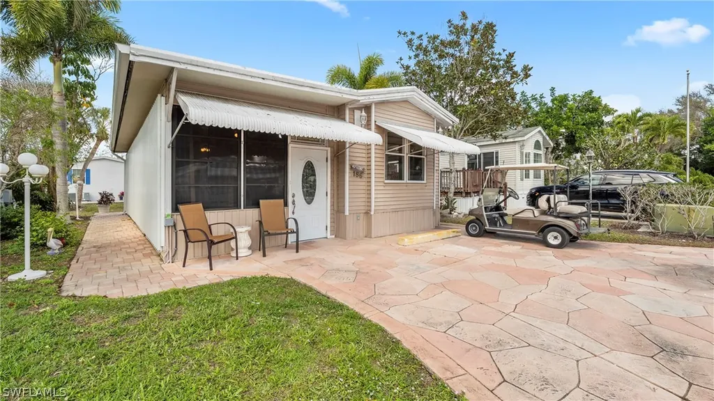 186 Panther Pass Circle Naples FL 34114
