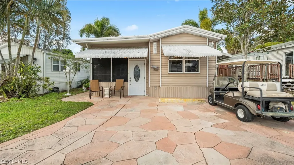 186 Panther Pass Circle Naples FL 34114