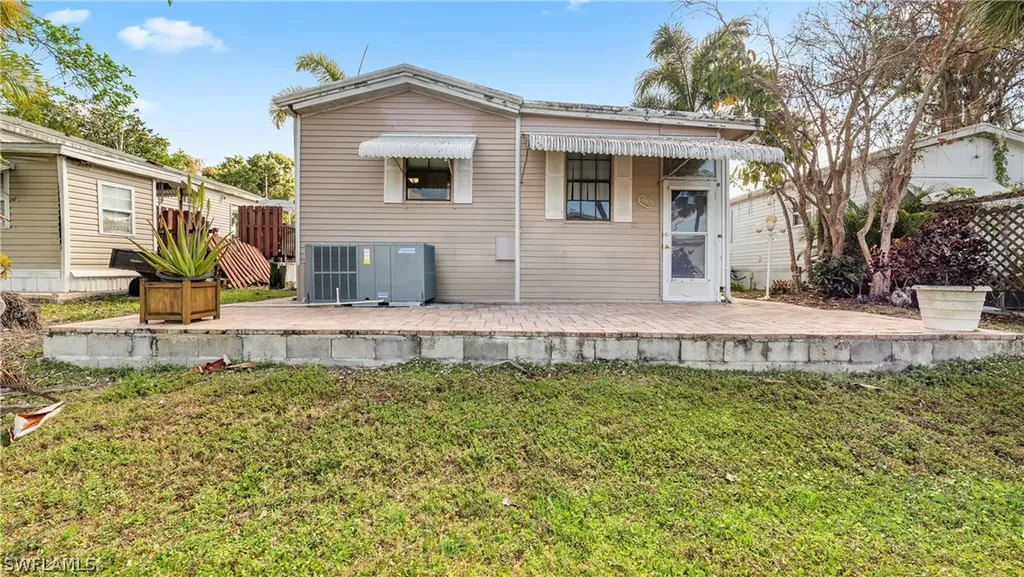 186 Panther Pass Circle Naples FL 34114