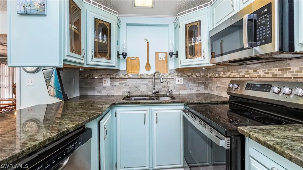 186 Panther Pass Circle Naples FL 34114