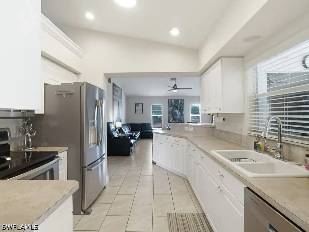 32 NE 9th Avenue Cape Coral FL 33909
