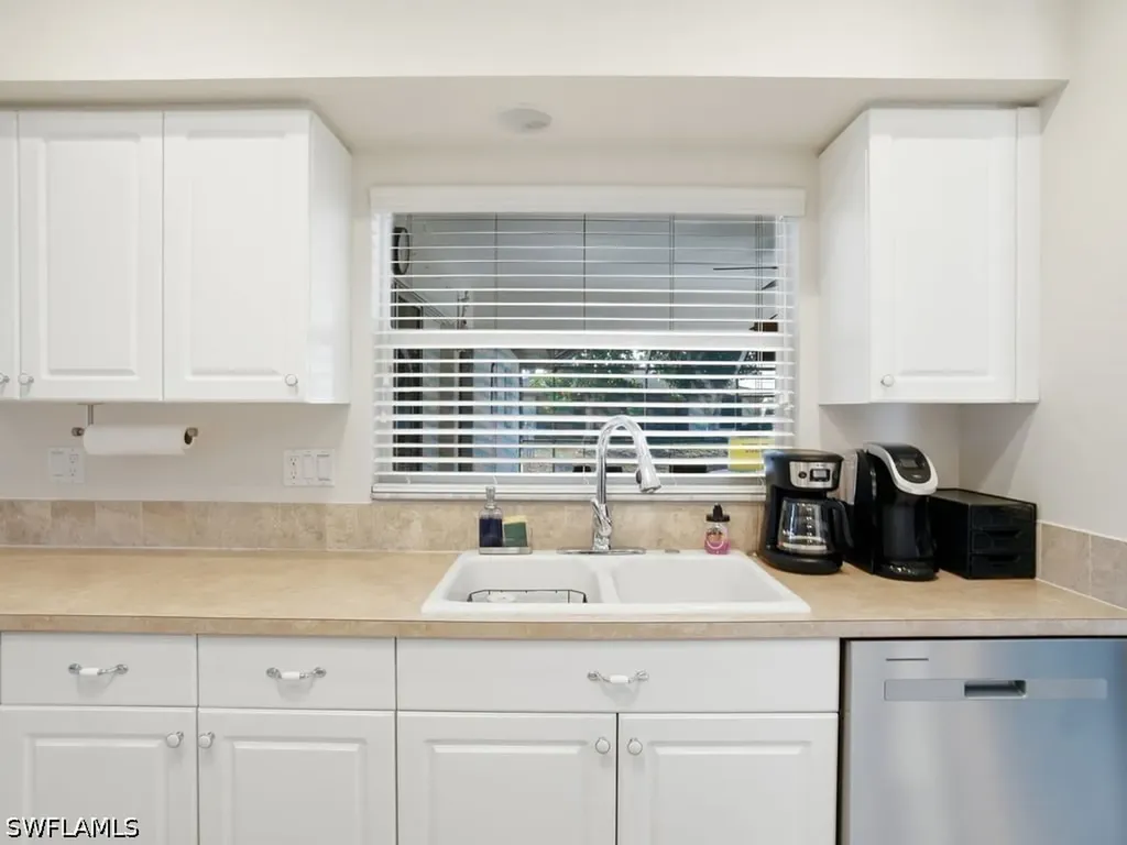 32 NE 9th Avenue Cape Coral FL 33909