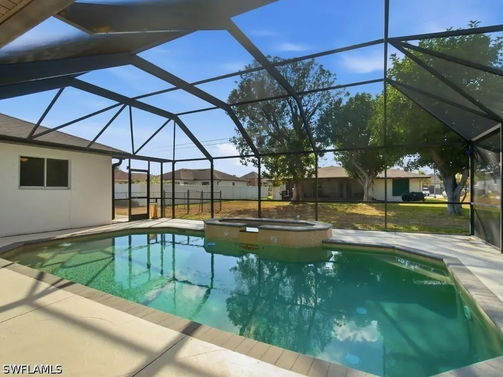 32 NE 9th Avenue Cape Coral FL 33909