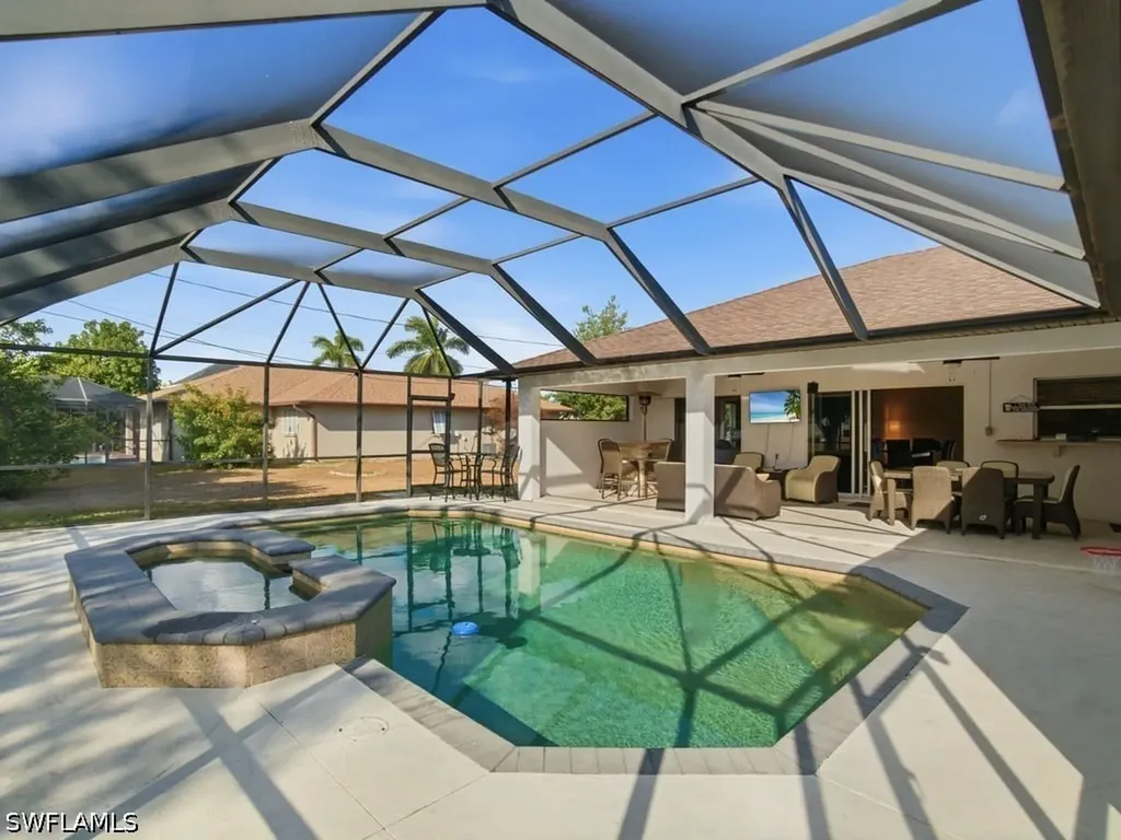 32 NE 9th Avenue Cape Coral FL 33909