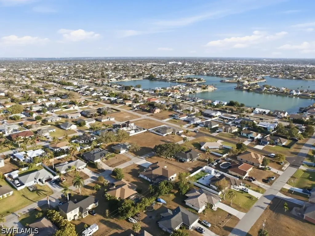 32 NE 9th Avenue Cape Coral FL 33909