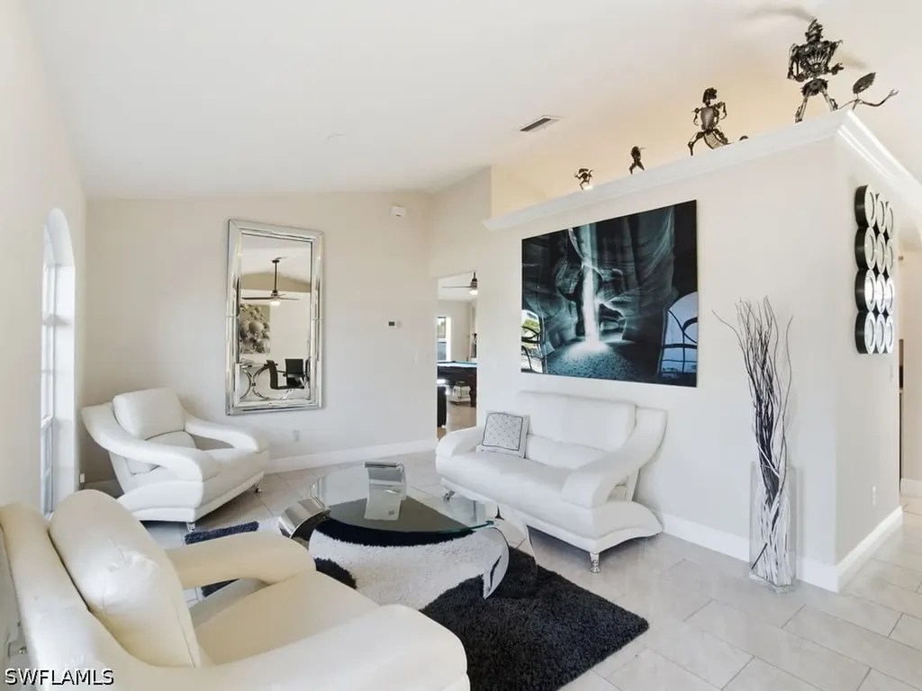 32 NE 9th Avenue Cape Coral FL 33909