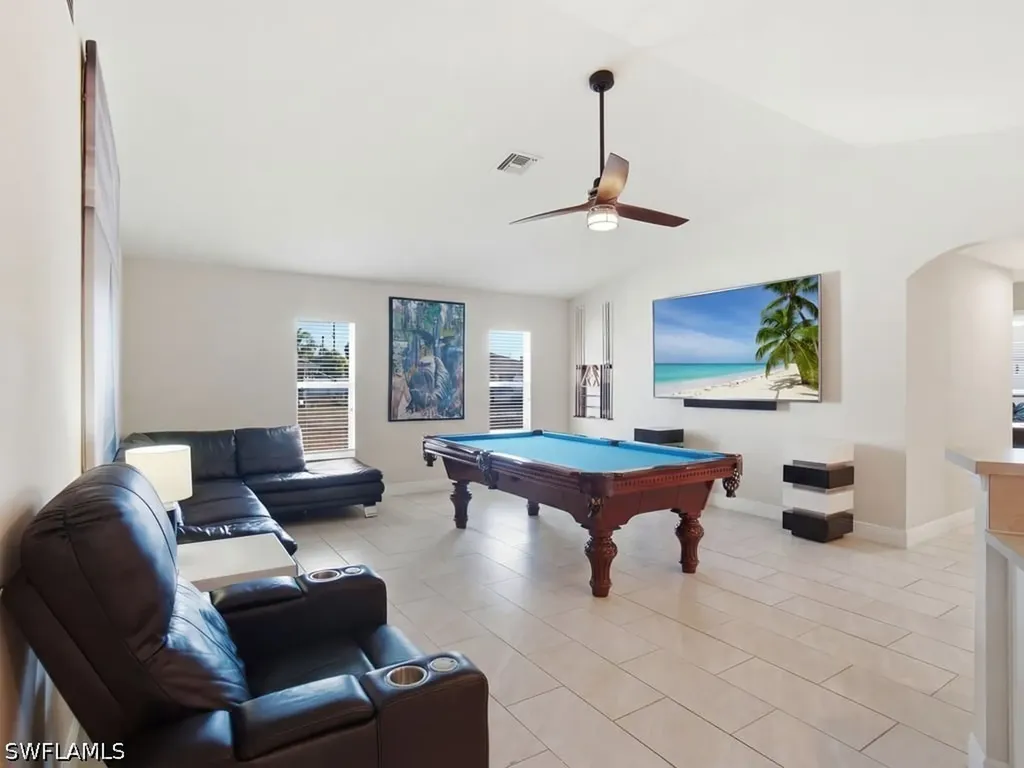 32 NE 9th Avenue Cape Coral FL 33909