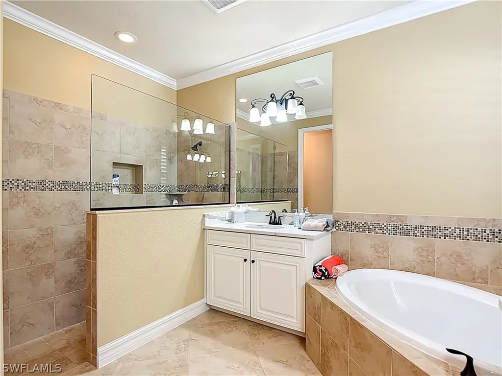 9250 Veneto Place Naples FL 34113