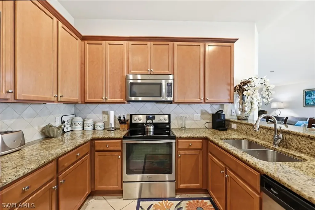 8664 Genova Court Naples FL 34114