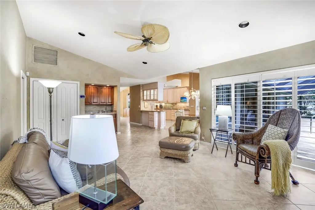 811 Pitch Apple Lane Naples FL 34108