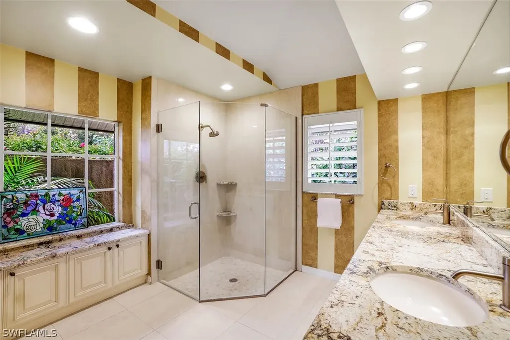 811 Pitch Apple Lane Naples FL 34108
