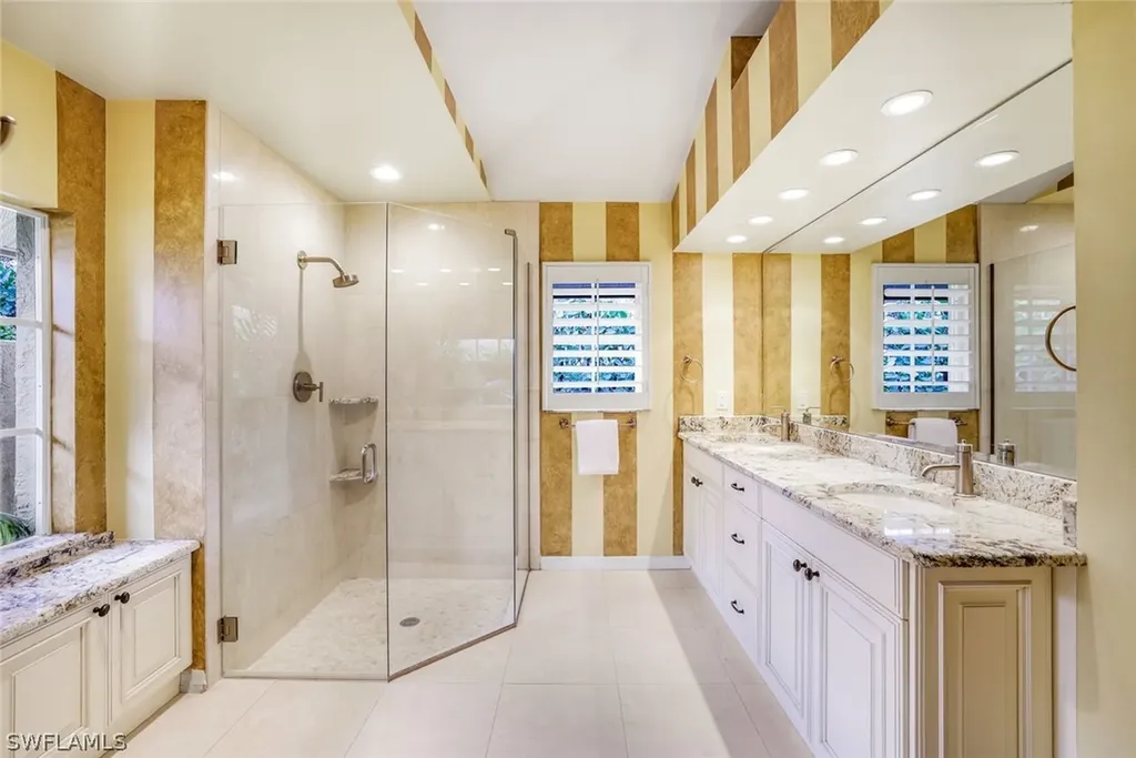 811 Pitch Apple Lane Naples FL 34108