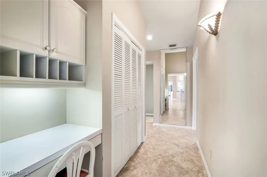 811 Pitch Apple Lane Naples FL 34108