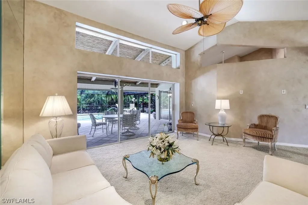 811 Pitch Apple Lane Naples FL 34108